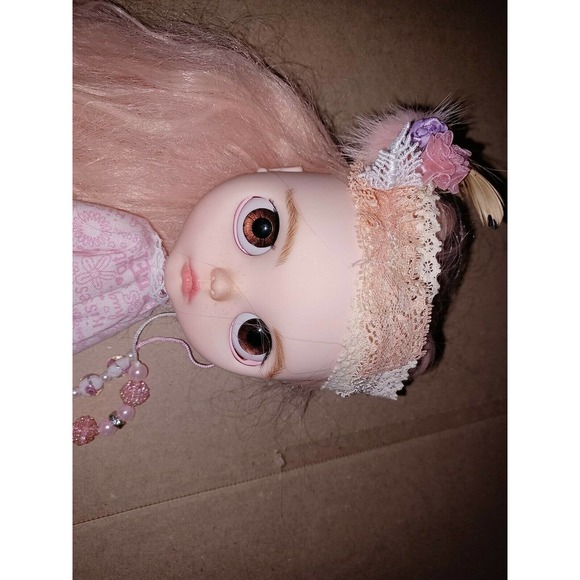 CUSTOM 12” BLYTHE DOLL TAFFY OOAK Bobbi by Victoria Fox Dolls - Picture 3 of 9